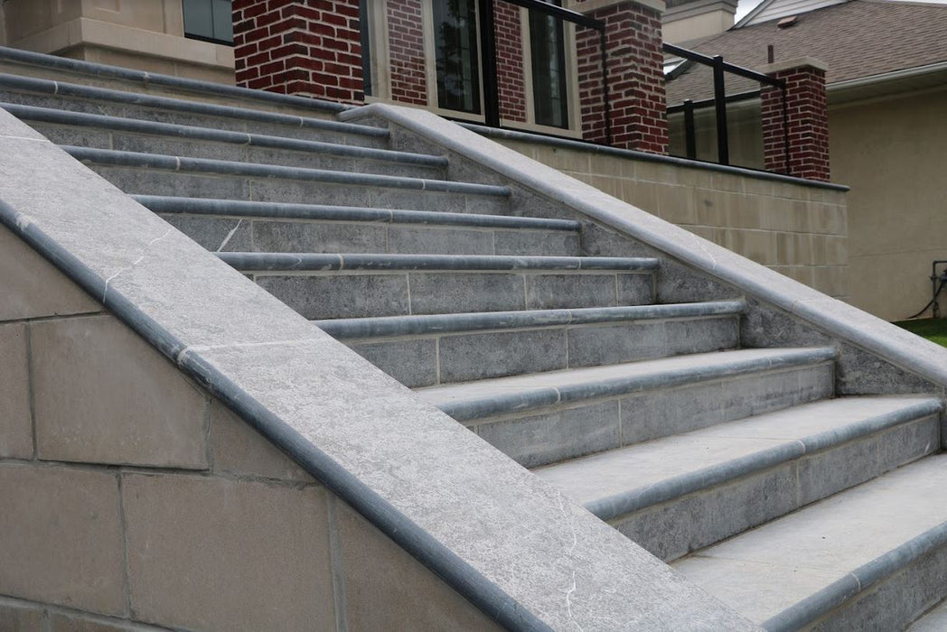 Banas Stones® Bullnose Coping - Silver Grey