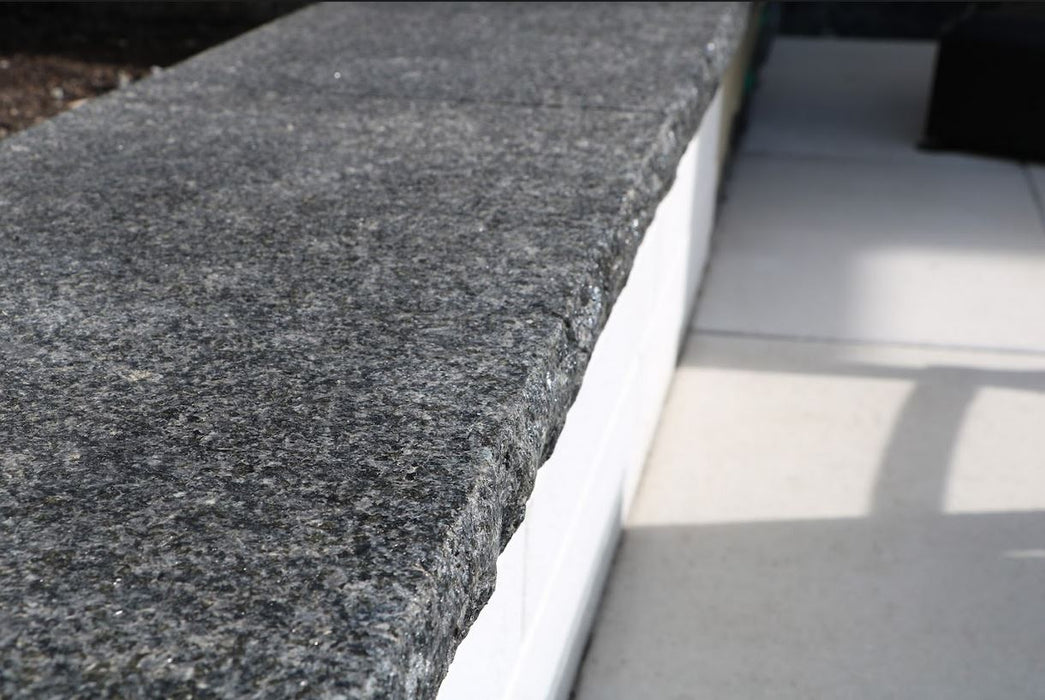 Banas Stones® Rockfaced Coping - Black Pearl