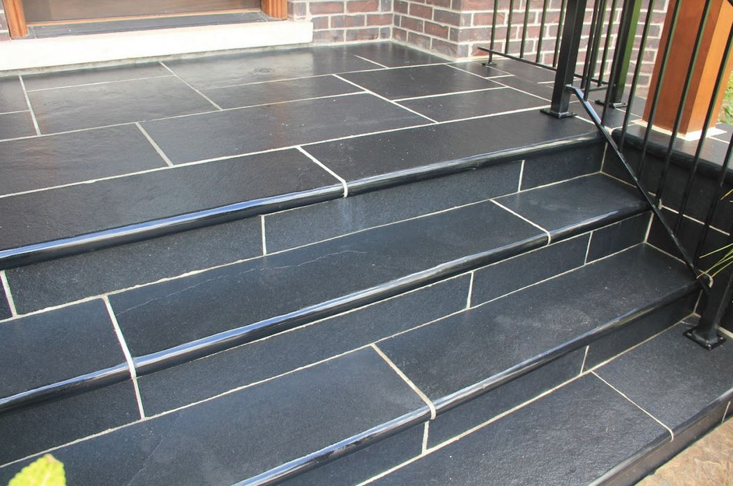 Banas Stones® Bullnose Coping - Kota Black