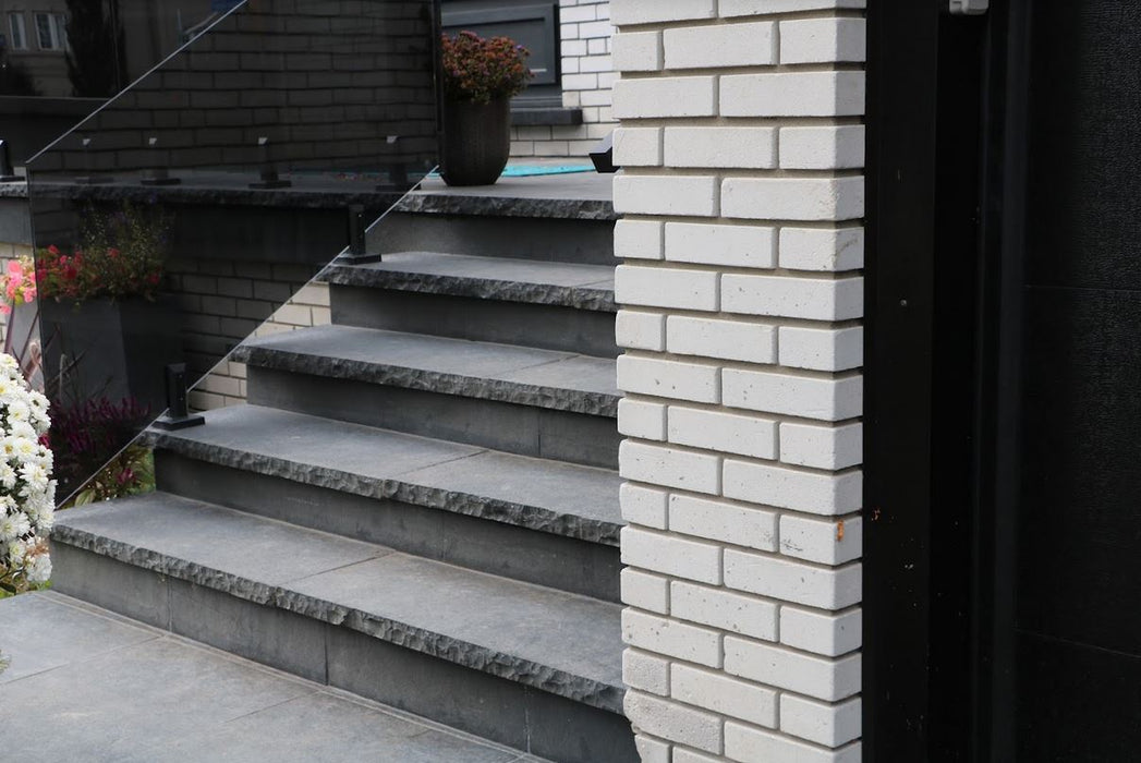 Banas Stones® Rockfaced Coping - Kota Black