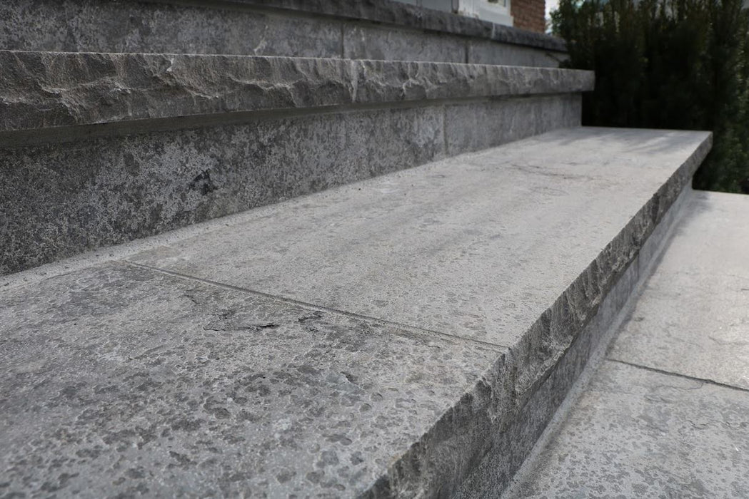 Banas Stones® Rockfaced Coping - Silver Grey